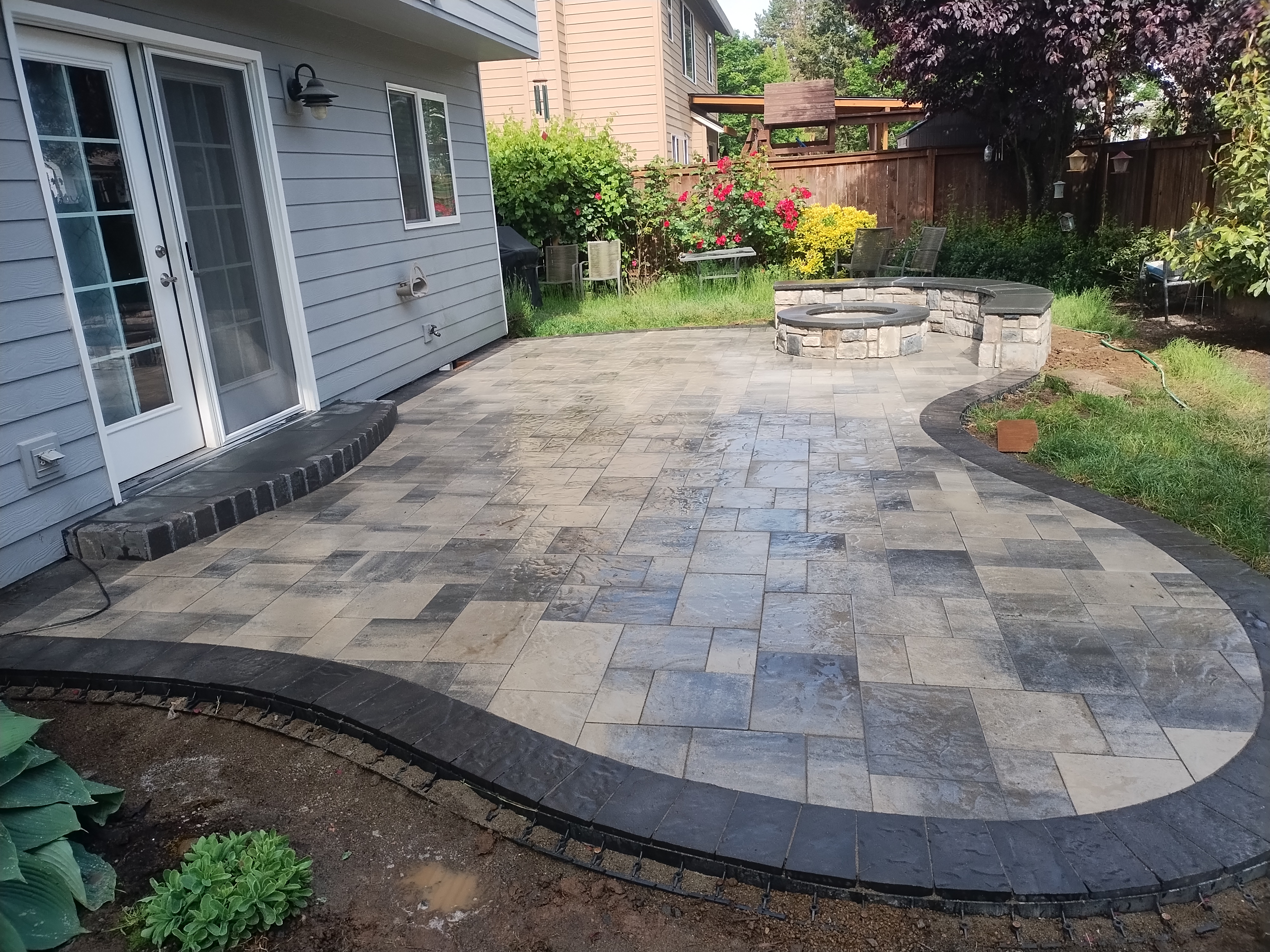 Sand paver patio with firepit Wilsonville Oregon 