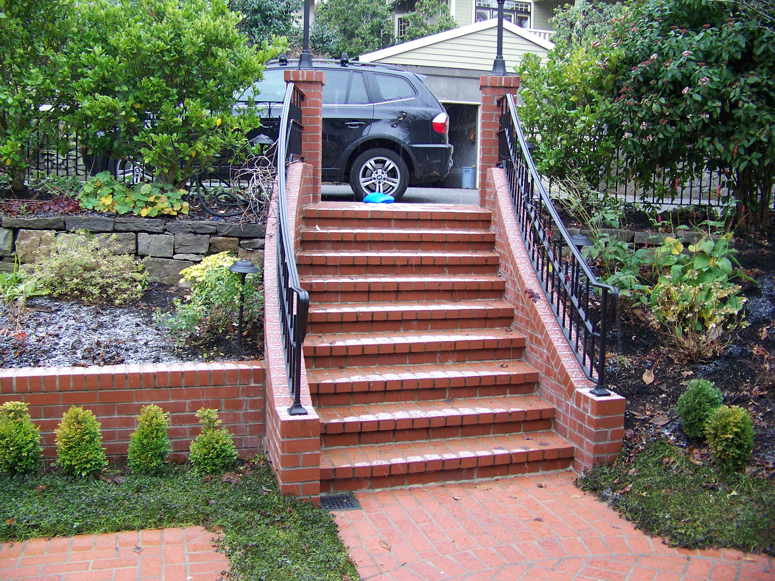 Radius_brick_staircase